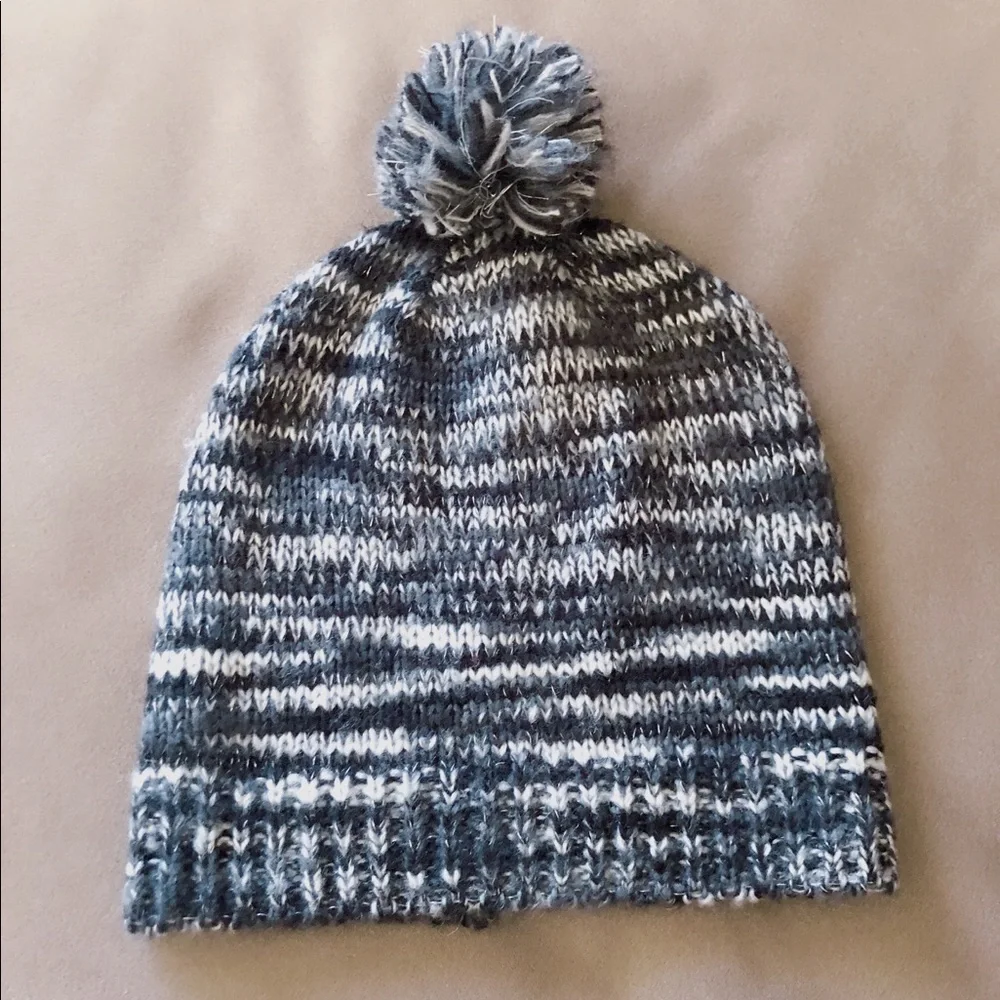 Winter Cozy Pom Pom Hat